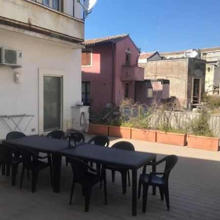 Suite Con Terrazza In Centro Storico Κατάνια Εξωτερικό φωτογραφία