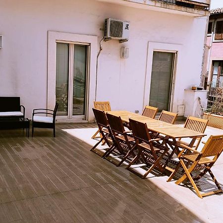 Suite Con Terrazza In Centro Storico Κατάνια Εξωτερικό φωτογραφία