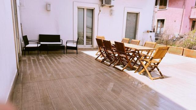 Suite Con Terrazza In Centro Storico Κατάνια Εξωτερικό φωτογραφία