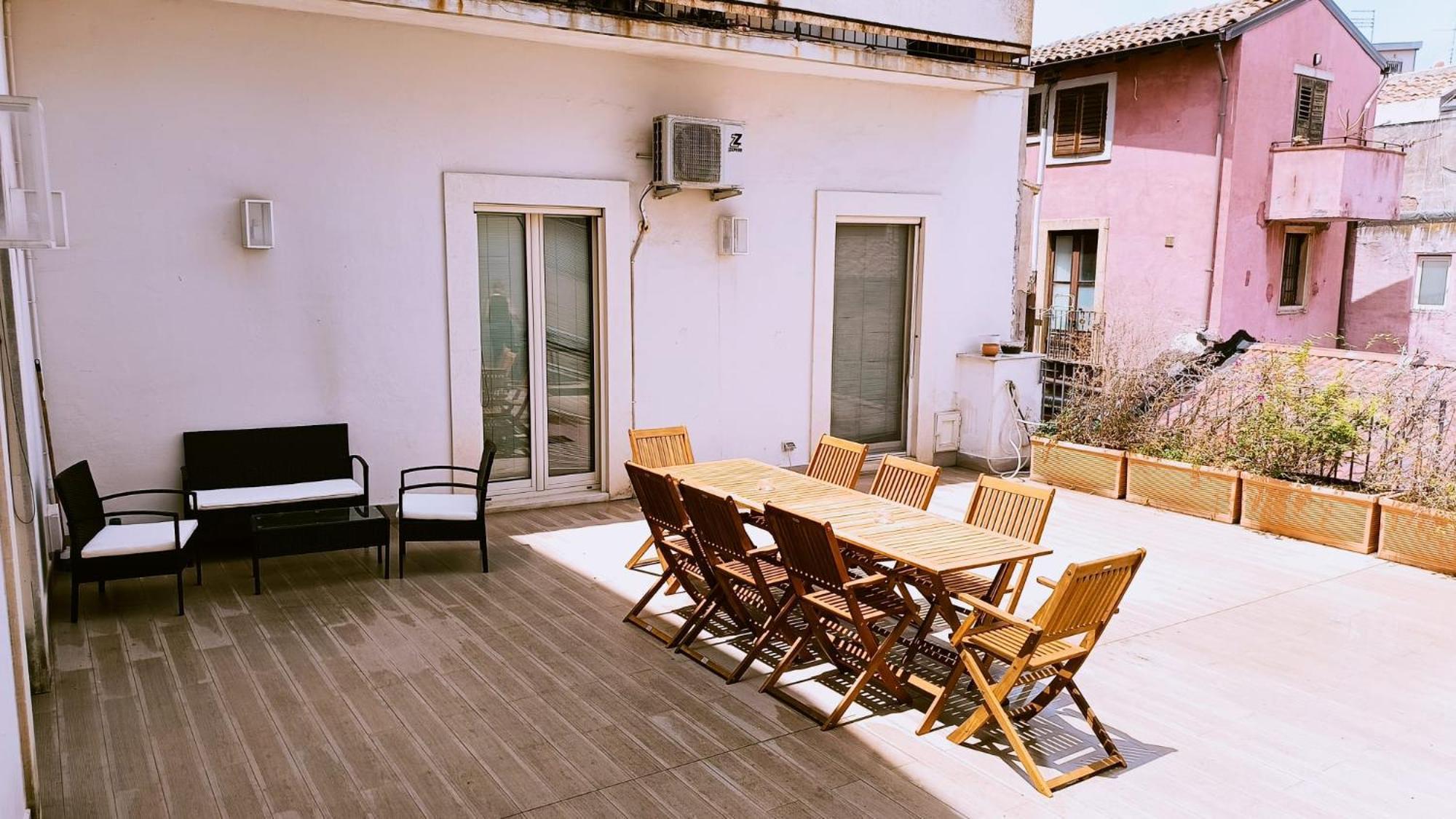 Suite Con Terrazza In Centro Storico Κατάνια Εξωτερικό φωτογραφία