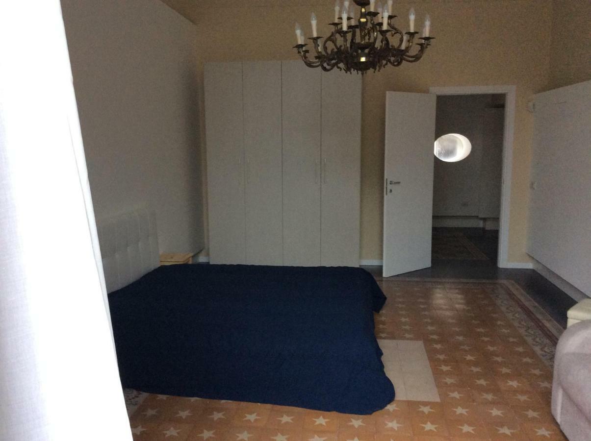 Suite Con Terrazza In Centro Storico Κατάνια Εξωτερικό φωτογραφία