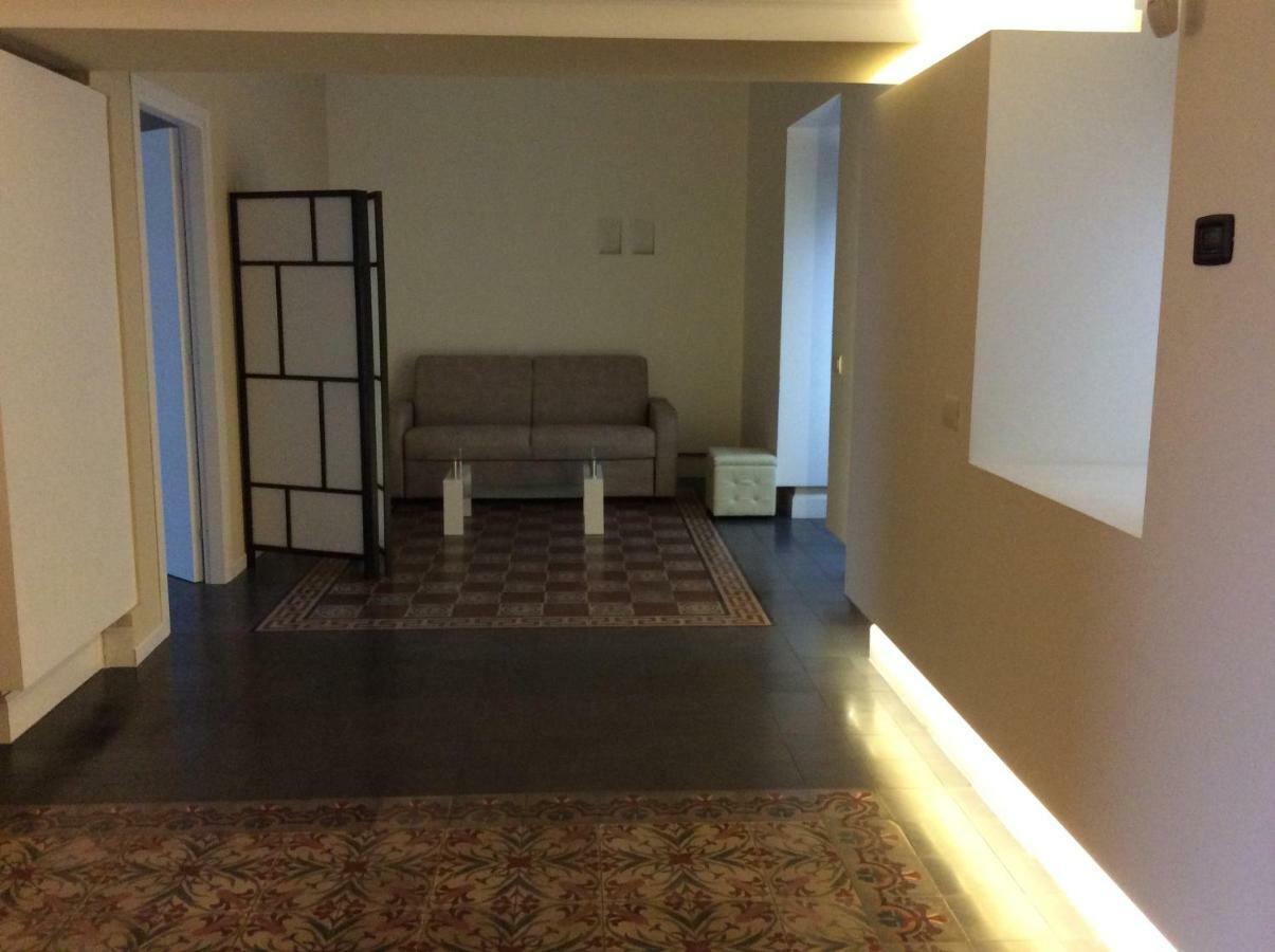 Suite Con Terrazza In Centro Storico Κατάνια Εξωτερικό φωτογραφία