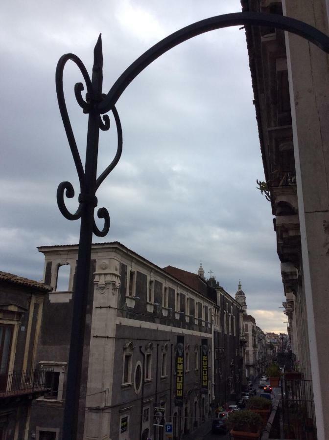 Suite Con Terrazza In Centro Storico Κατάνια Εξωτερικό φωτογραφία
